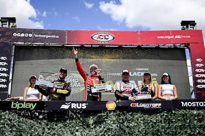 Agustín Canapino ganó por cuarta vez consecutiva en el TC en Paraná