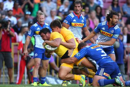 Agustín Creevy en acción ante Stormers, el primer rival que tendrán los Jaguares en el 2018