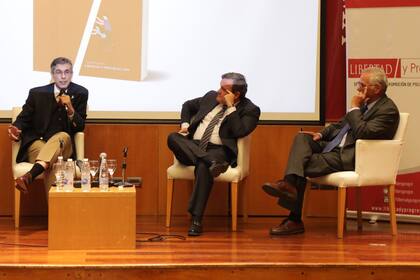 Agustín Etchebarne, Aldo Abram y Manuel Solanet, de Libertad y Progreso. La fundación elaboró un documento de 10 puntos para el gobierno de Alberto Fernández.