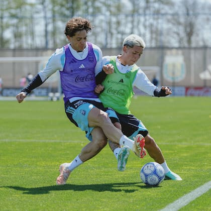 Agustín Giay y Gianluca Prestianni integraron la lista preliminar para el Mundial; ahora buscarán afianzarse en la selección