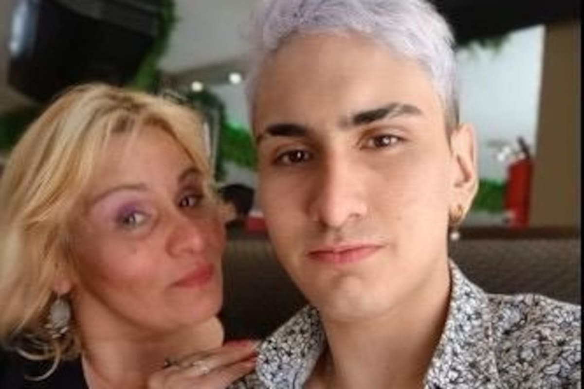 Agustín junto a su madre María Imbrogiano