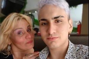 Agustín junto a su madre María Imbrogiano