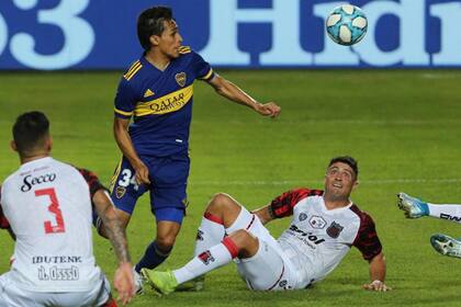 Agustín Obando, un mediocampista zurdo con características interesantes, de esas que no abundan en los clubes.