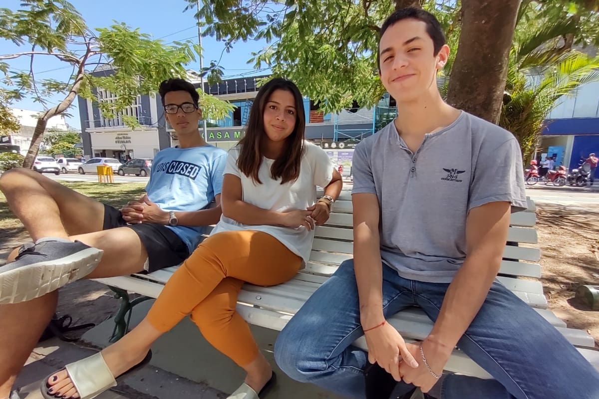 Agustín Rojas, Julieta González y Dylan Kunz, tres jóvenes que participaron en las protestas en Formosa