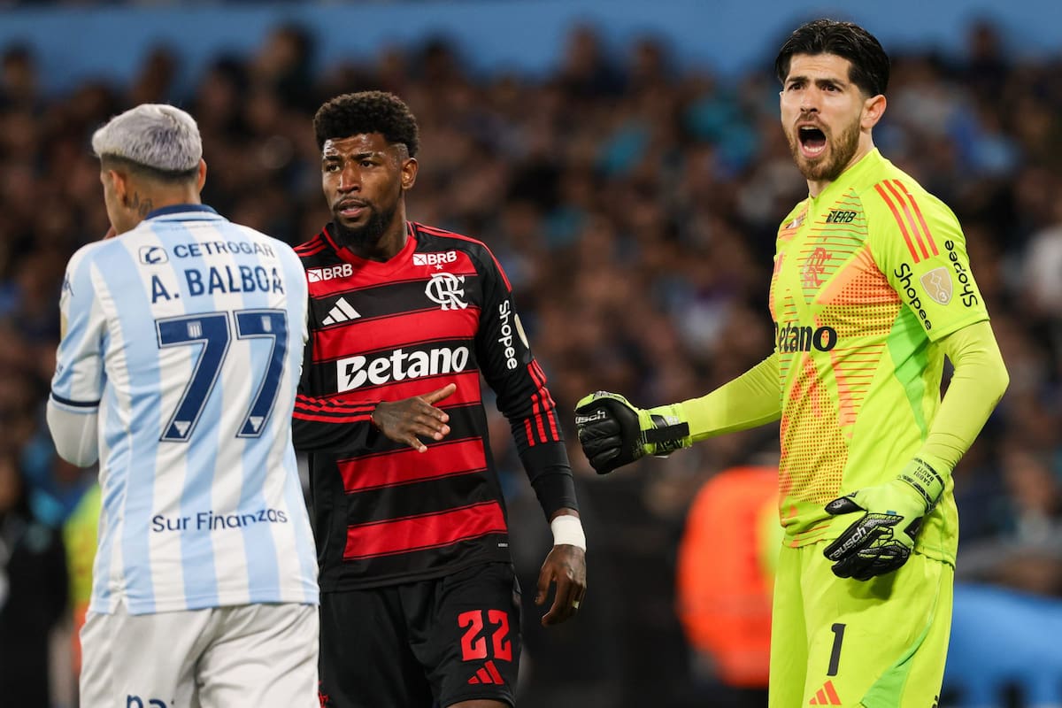 Agustín Rossi fue la gran figura de Flamengo en el empate sin goles frente a Racing en el Cilindro