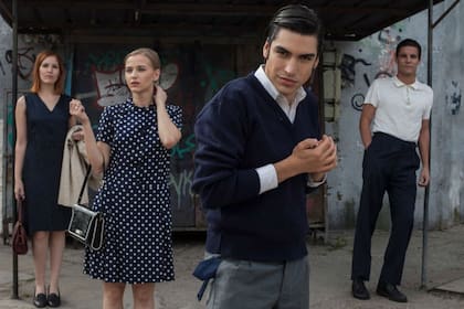Agustín Sullivan encontró al personaje de su vida en Sandro de América