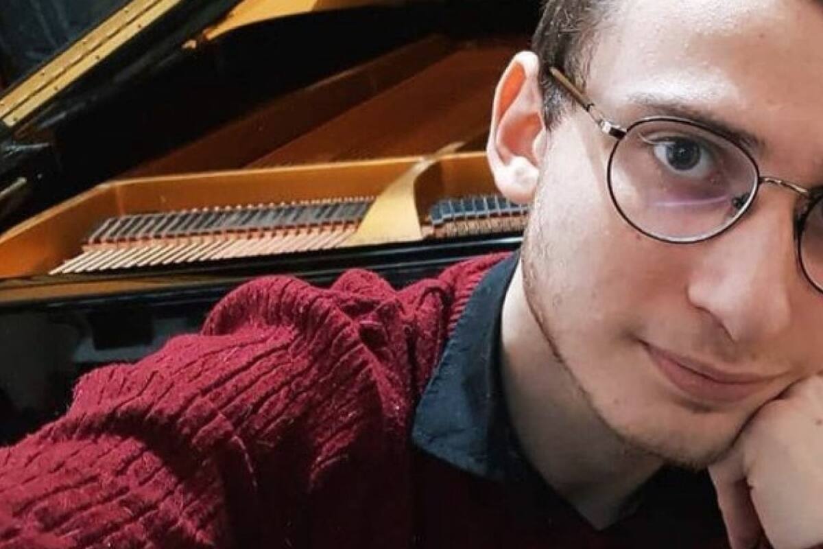 Agustín y su pasión por el piano