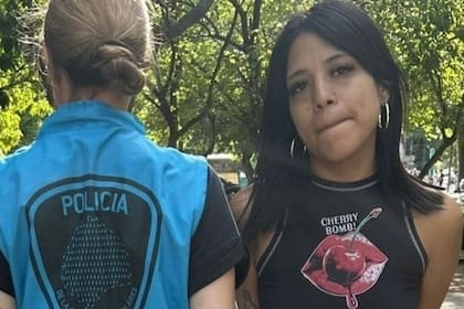 Agustina Aylén Fernández, de 22 años, está acusada de haber cometido entre abril de 2023 y julio de 2024 nueve robos en la modalidad de "viuda negra"