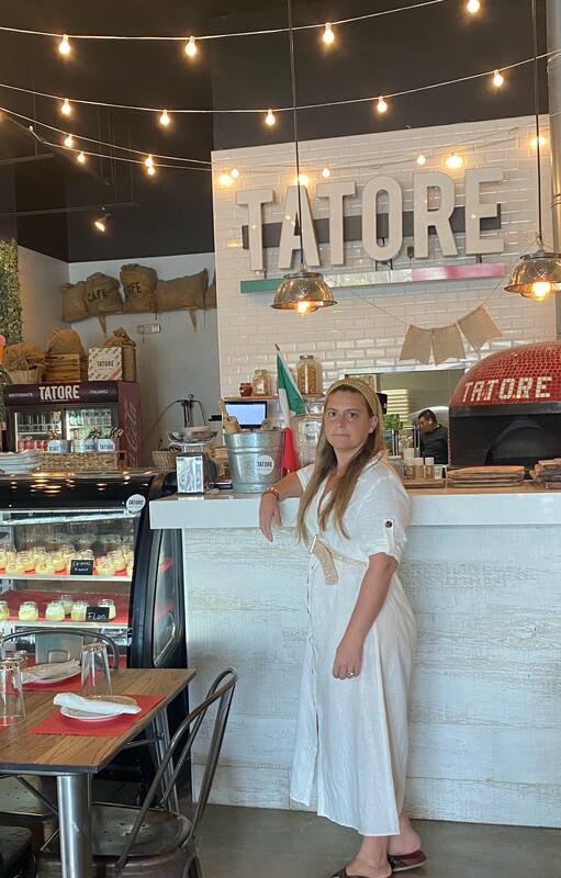 Agustina, en su local de Miami.