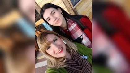 Agustina Fernández y su madre, que siempre sospechó del ahora detenido