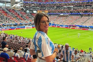 Agustina Gandolfo compartió el look para ir a ver a Lautaro Martínez y dejó a todos sin palabras