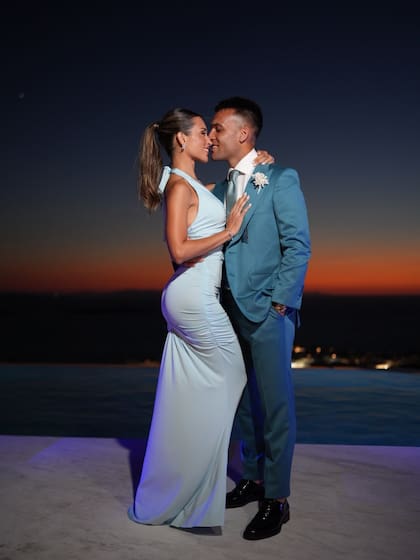 Agustina Gandolfo y Lautaro Martínez compartieron las soñadas fotos de sus días en Grecia