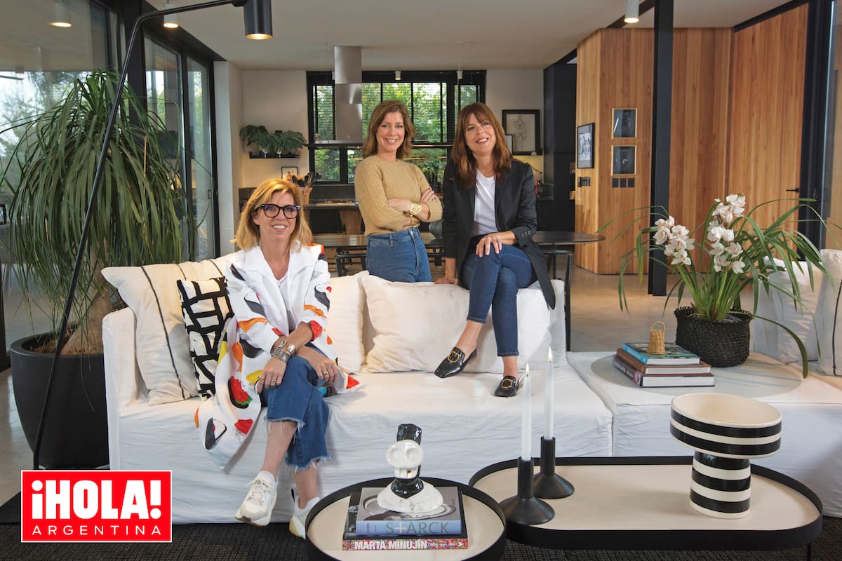 Agustina, Lola y Paz cuentan que siempre fueron muy unidas pero jamás imaginaron que trabajarían juntas. La piedra fundamental la puso Paz, que estudió decoración, luego se le sumó Agus, que es abogada, y por último Lola, recibida de socióloga. El sentido estético les viene desde la cuna ya que su mamá, María Elena Ares, hacía decoraciones y tenía una empresa de plantas deshidratadas, Green Gallery, con la que ambientaba desde Mau Mau y Le Club, hasta lobbies de hoteles.