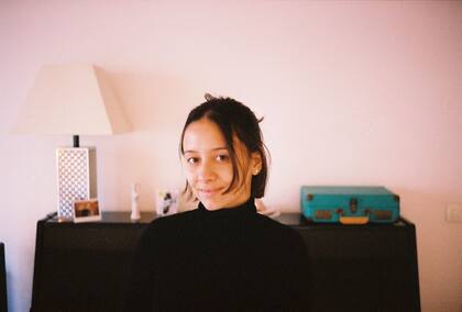 Agustina vive en París