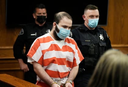 Ahmad Al Aliwi Alissa es acusado de asesinar a 10 personas en un supermercado de Colorado en marzo de 2021