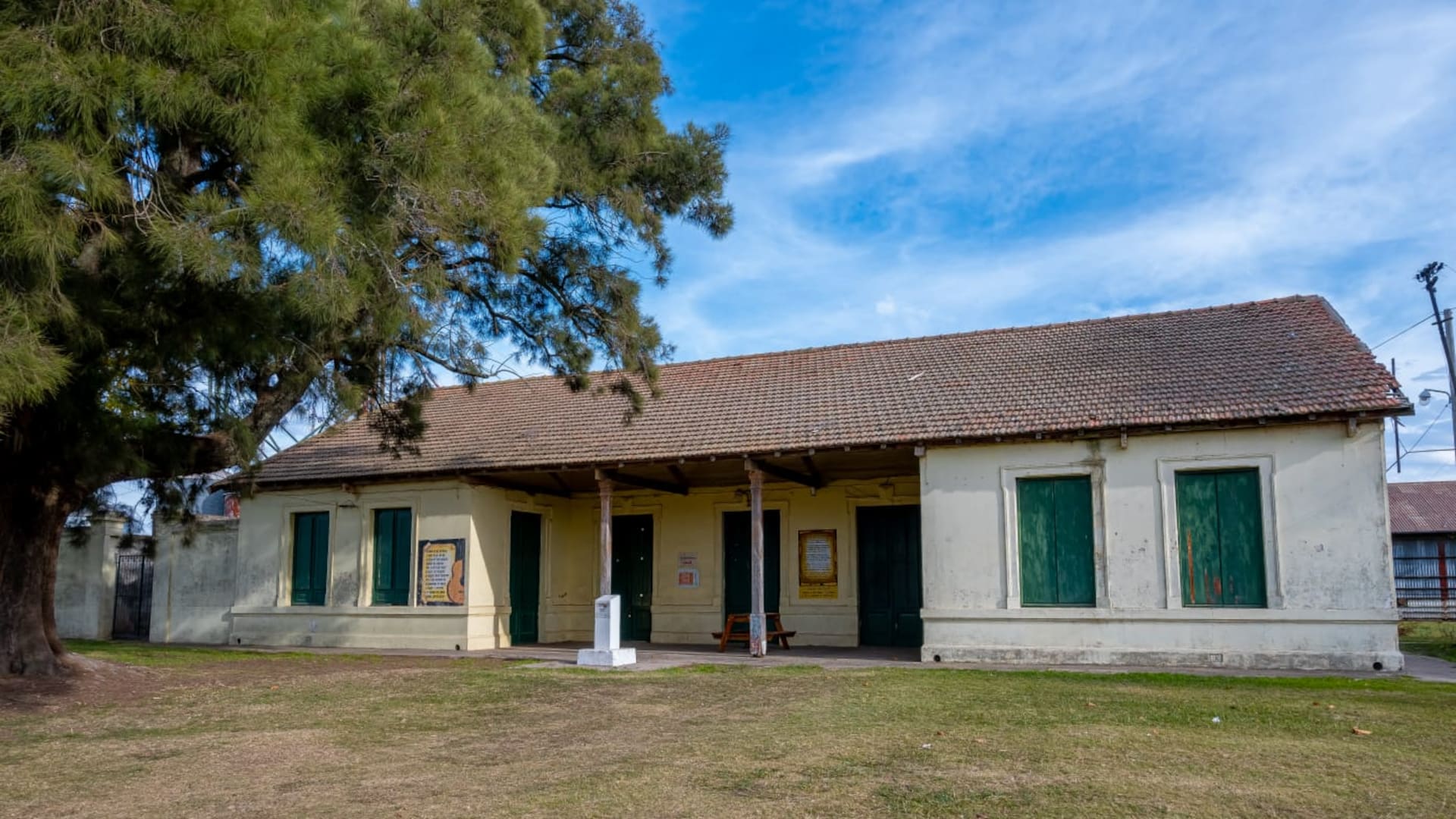 Ahora centro cultural, la estación de Agustín Roca revive la infancia de Atahualpa