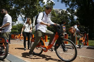 Con mejores bicicletas pero pocos usuarios, arrancó el nuevo sistema de Ecobici