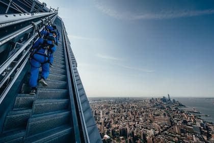 Ahora se puede escalar el rascacielos de 1200 pies de altura de Edge