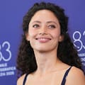 La actriz argentina de bajo perfil que llegó al Festival de Venecia junto a John Malkovich