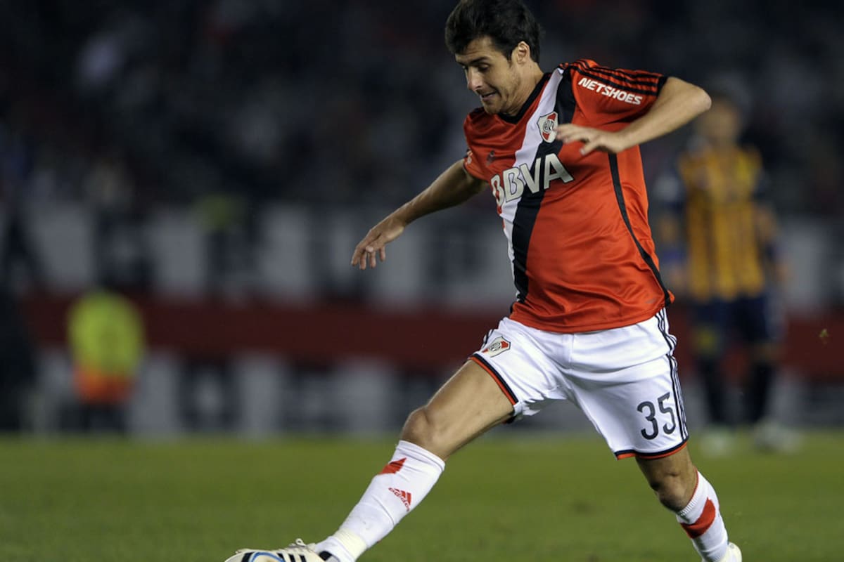 Aimar volvió a jugar en River