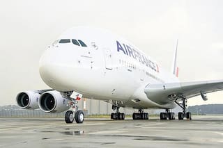 Frenaron en Ezeiza a una pareja italiana que se llevaba a una beba recién nacida de un vientre subrogado