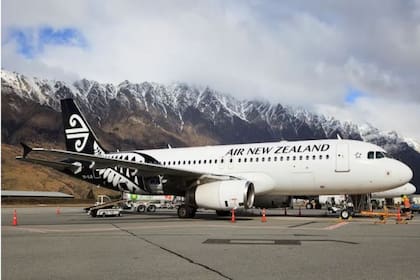 Uno avión de Air New Zealand, la línea aérea de bandera del país de Oceanía