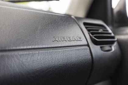 Airbags. Las bolsas de aire responden a la acción de un acelerómetro
