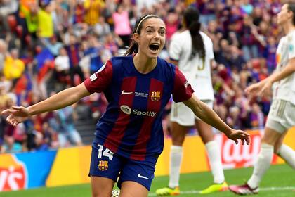 Aitana Bonmatí, de Barcelona, obtuvo el Balón de Oro femenino la temporada pasada