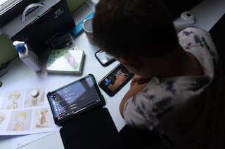 El desafío de decirle a tu hijo que deje la tablet sin que estalle el conflicto