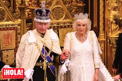 Al comienzo de su discurso, el monarca -que está a punto de cumplir 75 años- rindió un sentido homenaje a su madre.