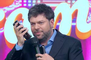 Al conductor se le llenaron los ojos de lágrimas y se le quebró la voz (Foto: Captura eltrece)