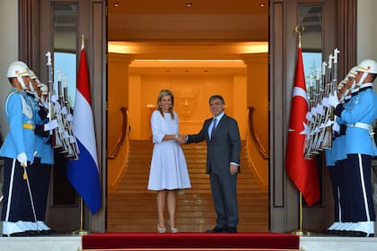Al día siguiente del triunfo de la selección argentina contra la holandesa, Máxima viajó a Turquía, para ser recibida por el presidente