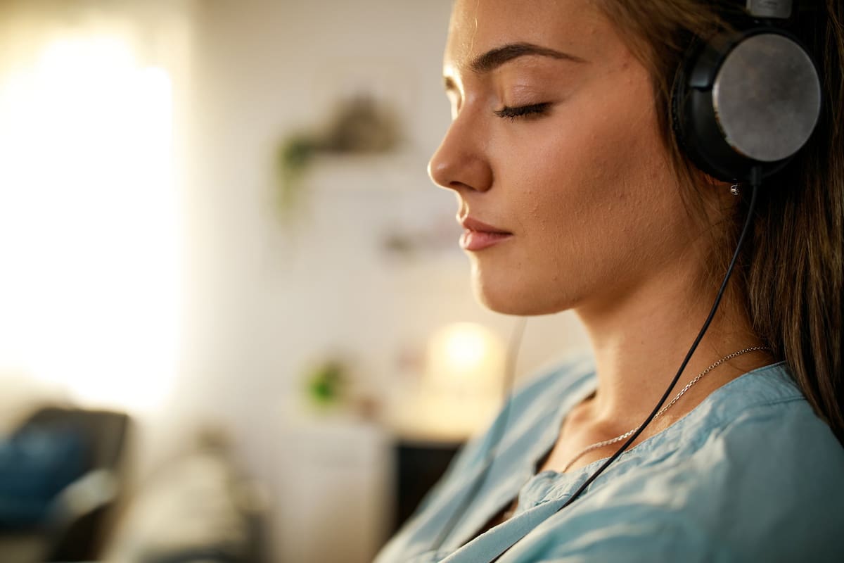 Al escuchar melodías las áreas del cerebro responsables de las emociones y de registrar las vivencias se activan