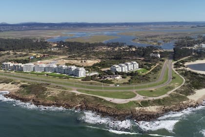 Al final de la Brava se levanta Tiburón Terrazas