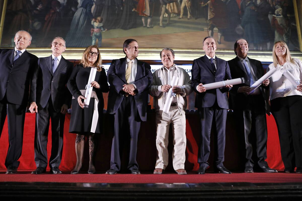 Al final los premiados subieron al escenario