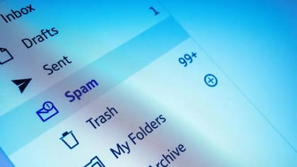 Al hablar con chatbots, a menudo se obtiene información integrada en grandes modelos de lenguaje