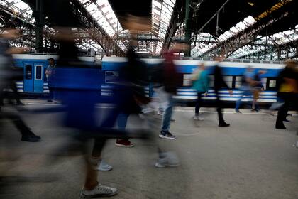 Al igual que el subte, los trenes pararán solo en algunas estaciones