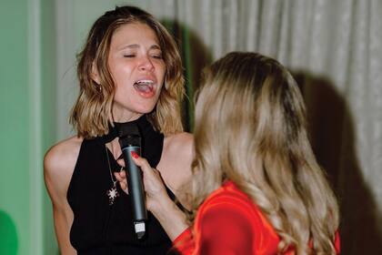 Al
igual que
muchos de
los invitados,
Carla también
se animó a
cantar