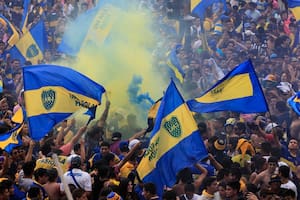 Al igual que otros años, el festejo del día del hincha de Boca terminó mal, hubo enfrentamientos con la policía, piedrazos, heridos y varios comercios destrozados