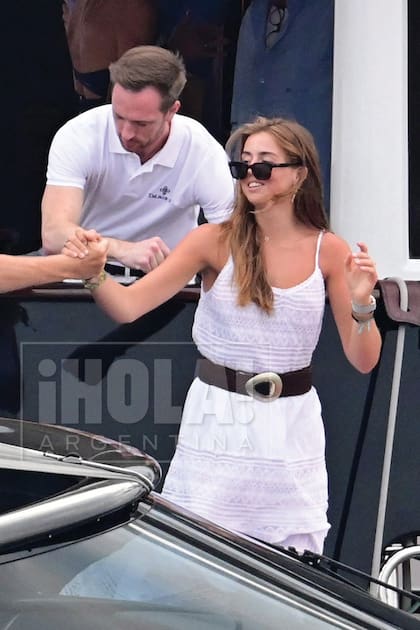 Al igual que su madre, la reina Máxima, y que su hermana mayor, la princesa Amalia, Alexia tiene su estilo propio a la hora de vestirse. Con 19 años, la segunda hija de los reyes de los Países Bajos sabe a la perfección cómo armar equipos elegantes, pero cancheros y cómodos a la vez.