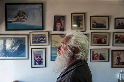 Al igual que su padre, Bellisio sacó cientos de fotos durante sus estadías en la Antártida. Hoy algunas cuelgan en las paredes de su casa.
