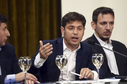 Al lado del ministro nacional Arroyo, Kicillof descargó su enojo por los cambios en la ley impositiva bonaerense
