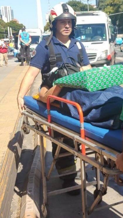 Al menos 17 personas resultaron heridas por el accidente entre dos colectivos en la avenida 9 de Julio