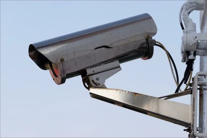 Al menos 230 departamentos en California ya utilizan un sistema de vigilancia con lectores automáticos de matrículas