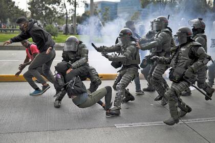 Al menos tres muertos durante las protestas en Colombia