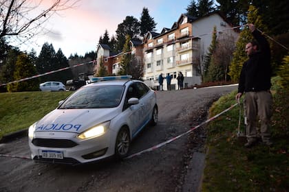 En el Hotel Bustillo, en Bariloche, continúan las tareas de búsqueda de los dos desaparecidos