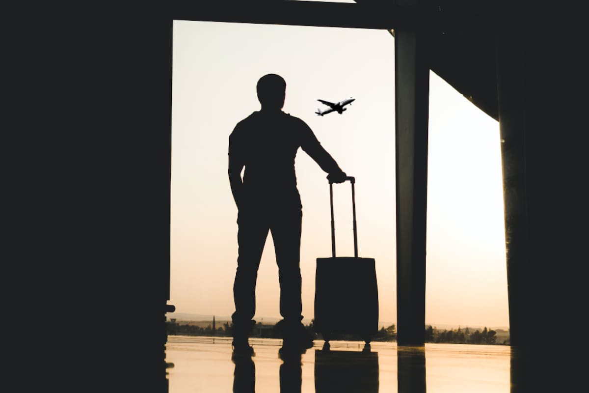 Al momento de viajar y ahorrar espacio, hay varios consejos que los viajeros pueden poner en práctica