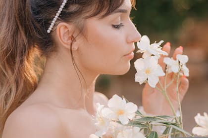 Al oler un jazmín perfumado surge el deseo de llevar esa fragancia al hogar