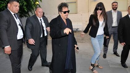 Los custodios del actor lo siguieron de cerca, en todo su recorrido