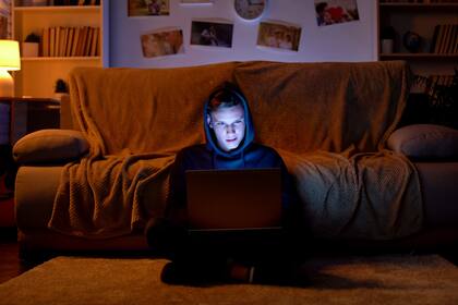 Al que acusan de ser el cabecilla del grupo tiene 16 años y vive con sus padres en Oxford, Inglaterra